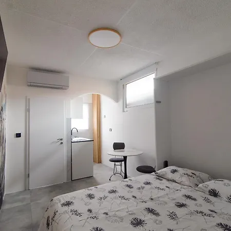 Apartment Lovely Nest *